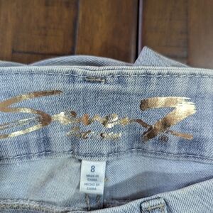 Seven7 Women's Light Blue Jeans